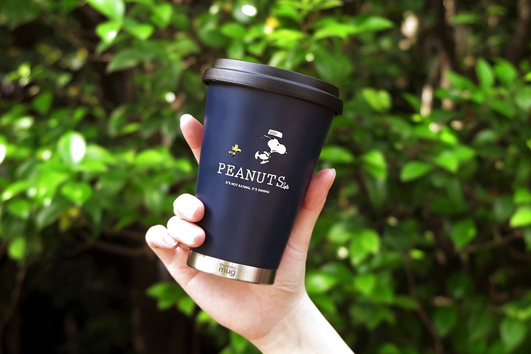 オンラインショップ限定の「PEANUTS Cafe×thermo mug」コラボタンブラー