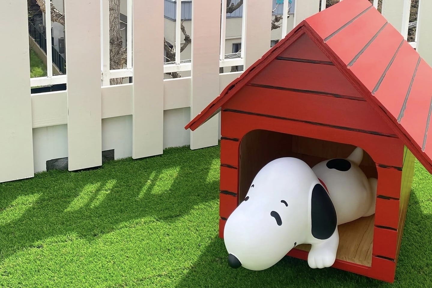 「PEANUTS Cafe 中目黒」のウッドストックルームに、新たなフォトスポットが登場！